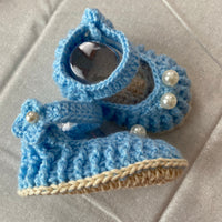 Crochet Strap Shoes in Blue with faux Pearl Beads Size 3-9 monts